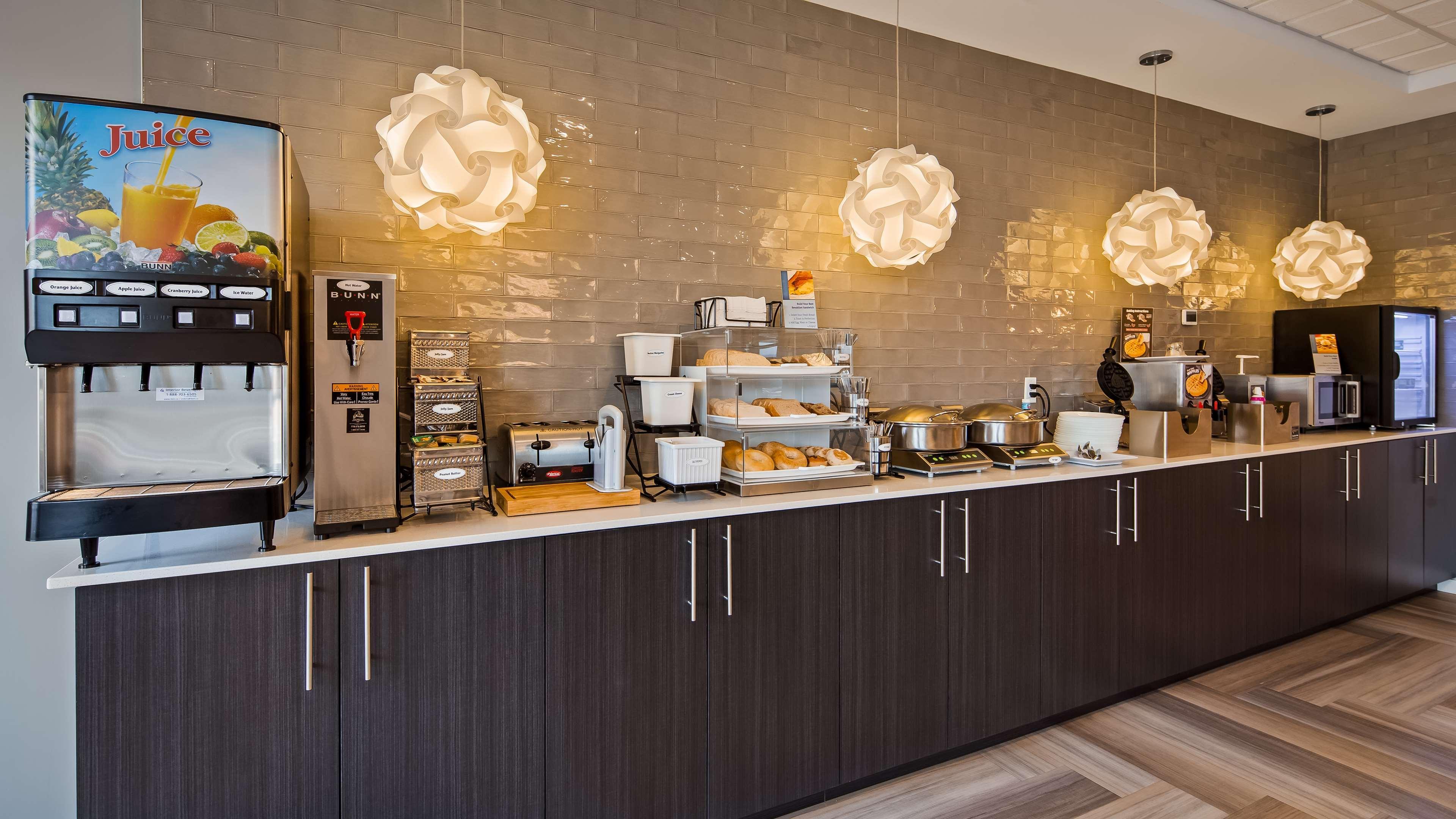 Best Western Plus Merritt Hotel Екстериор снимка